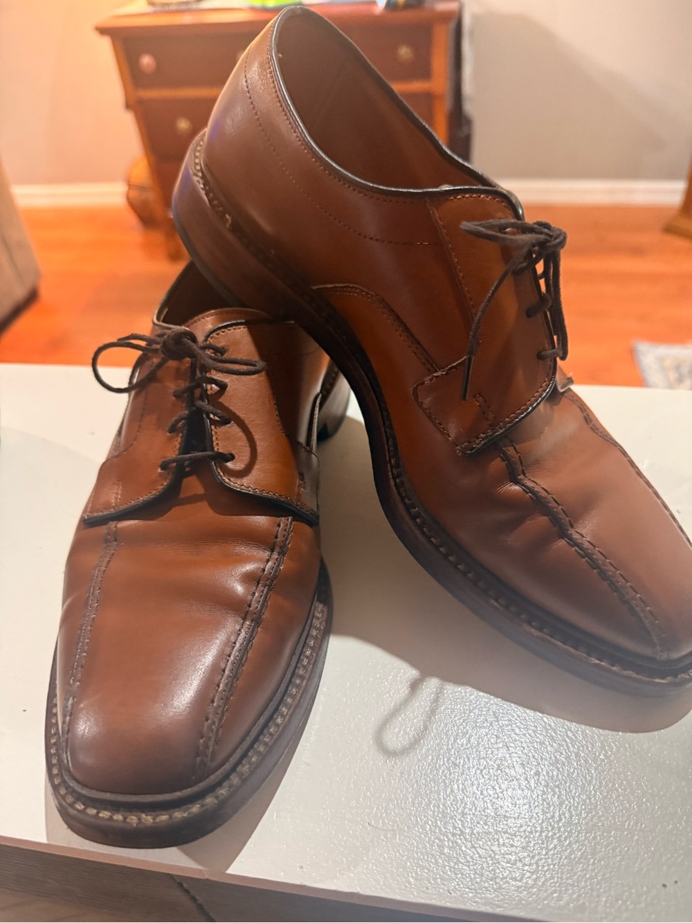 Allen Edmonds Cognac Brown Leather Split-Toe Oxfords